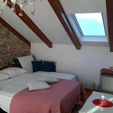 Viktorija Appartement *