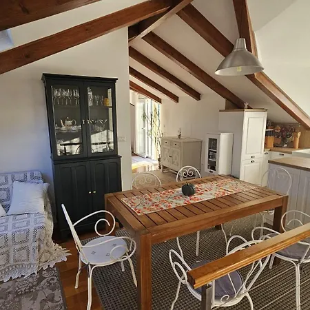 Viktorija Appartement *