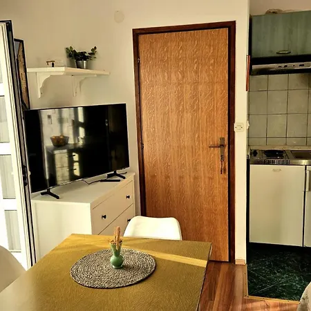 Viktorija Apartment Seget Vranjica