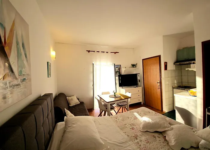 Viktorija Apartment Seget Vranjica