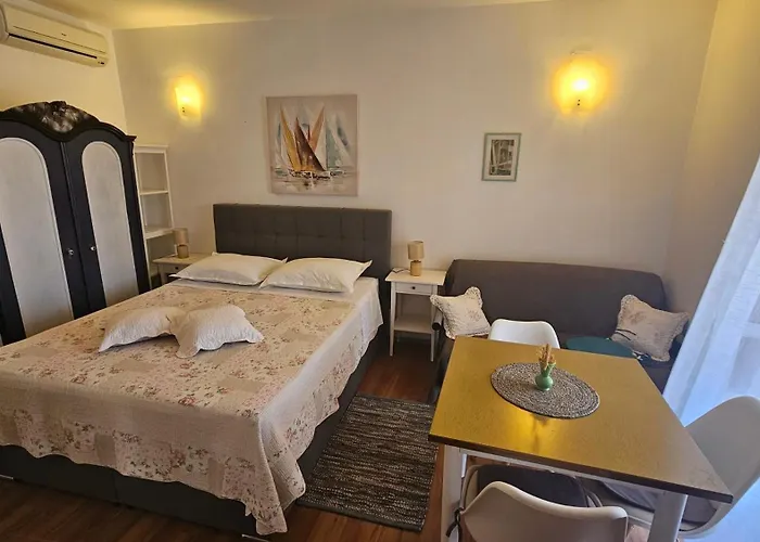 Viktorija Apartment